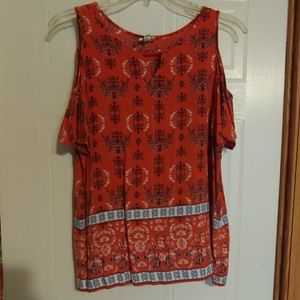Cold shoulder top